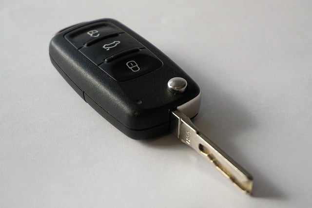 is car key magnetic