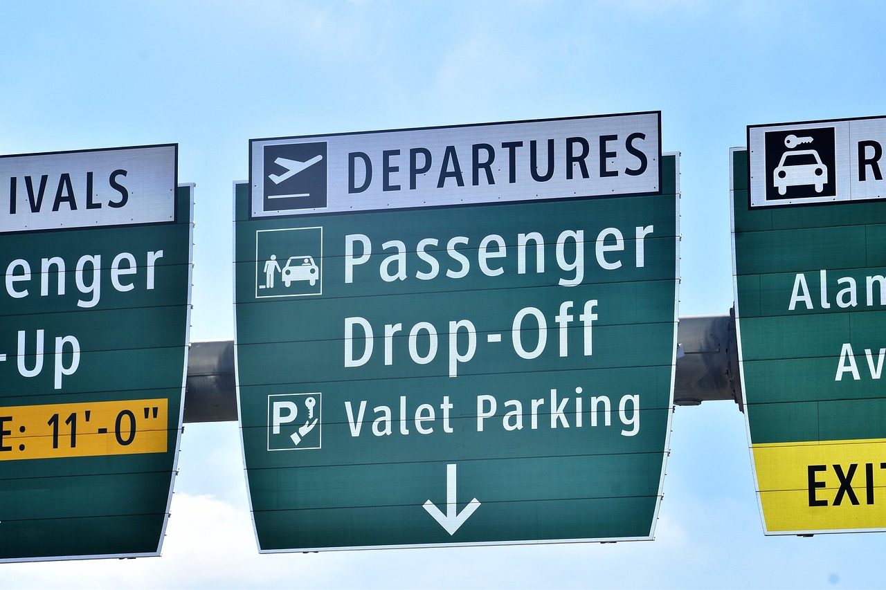 Can you park at the airport without a reservation