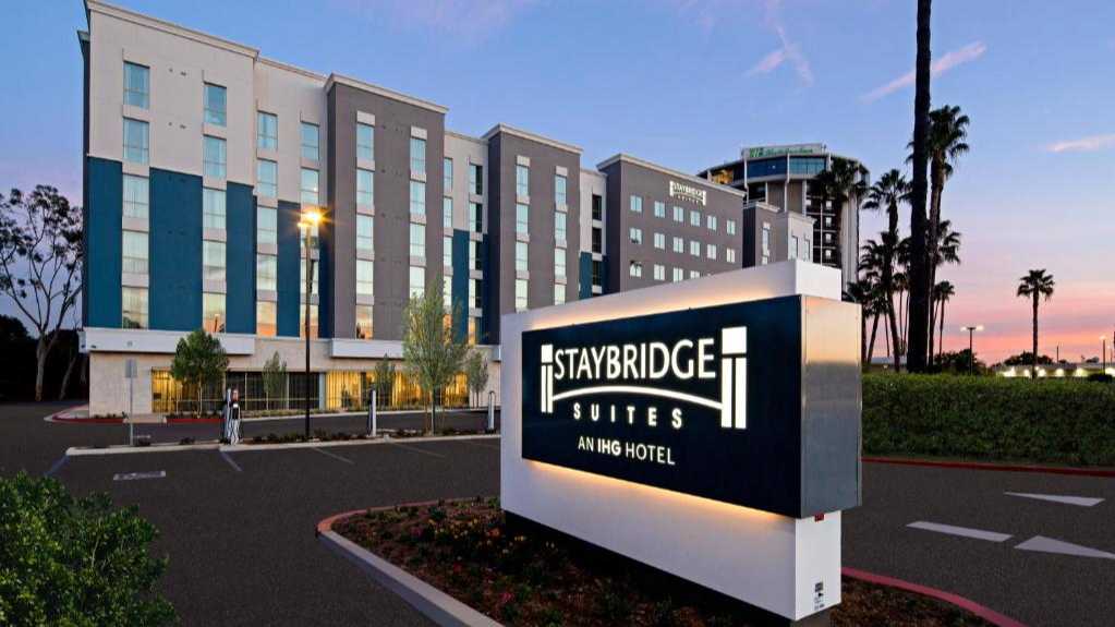 Staybridge Suites LGB Airport Parking