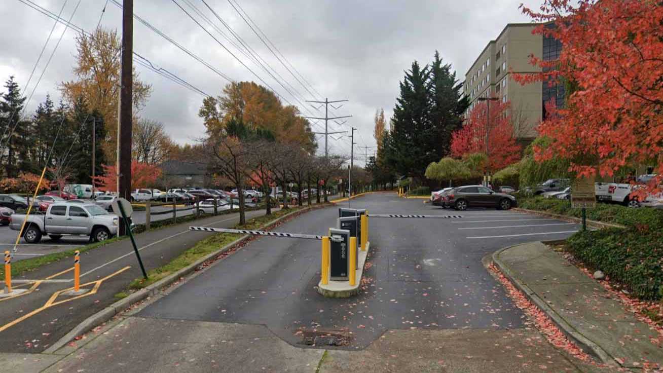 Find Best Hourly Parking Near Embassy Suites by Hilton Seattle Hourly Parking Special Deal Book Hourly Parking in Embassy Suites by Hilton Seattle Hourly Parking Special Deal