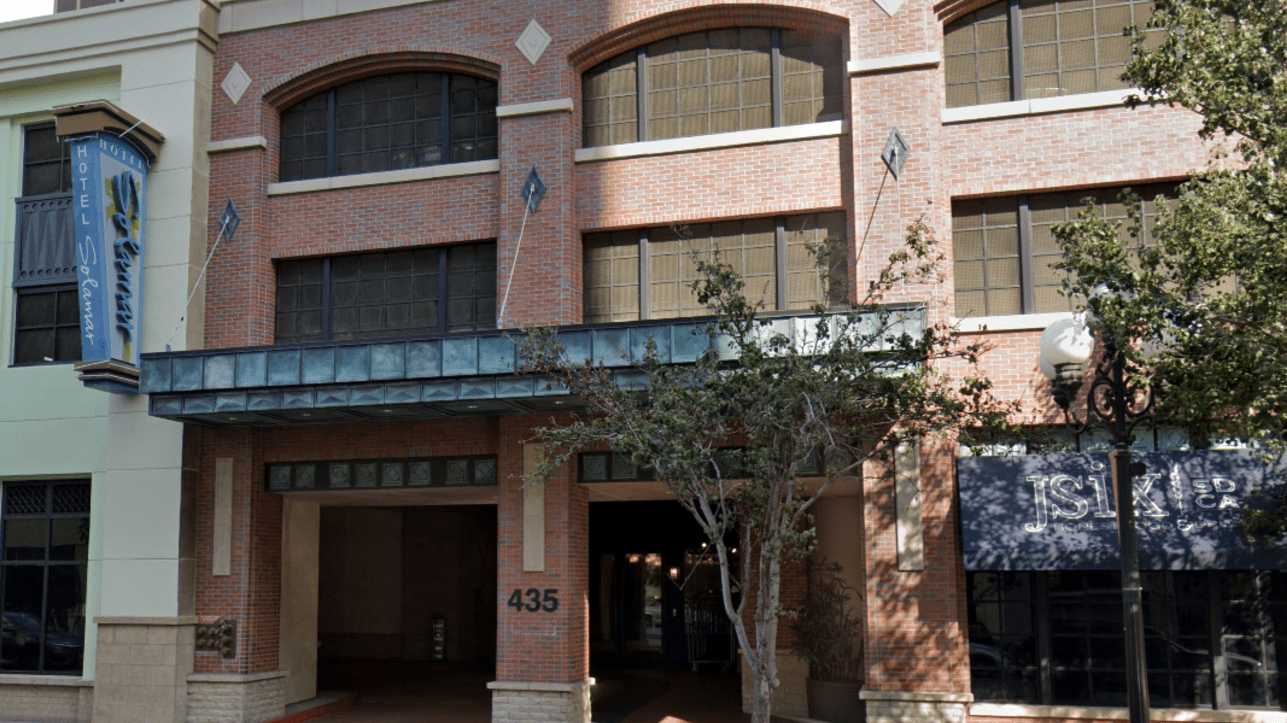 435 6th Ave Parking