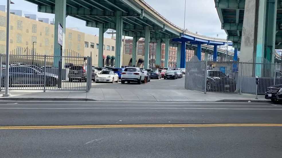 150 Division St Parking