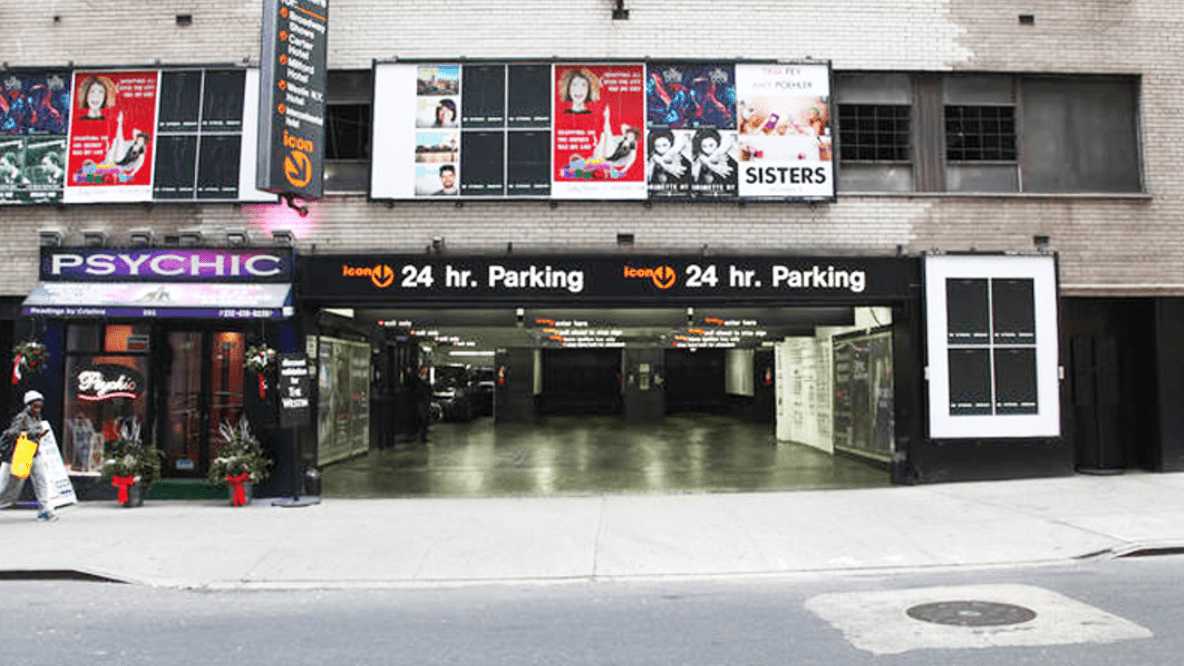 249 W 43rd St. - Advance Parking