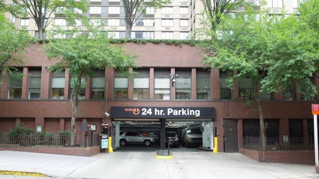 215 E 95th St - 215 E. 95th Parking LLC