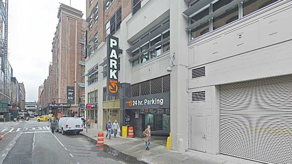 385 W 15th St - 111 Eighth Avenue Parking
