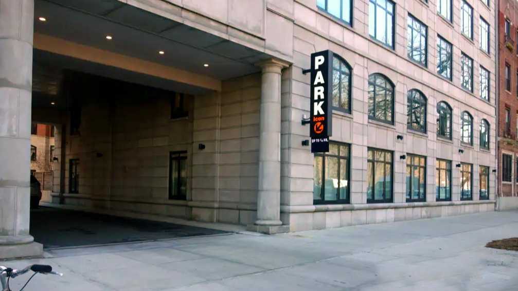 125 Parkside Ave.- Parkside Parking