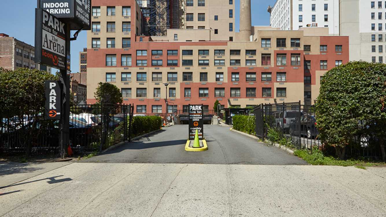 111 Mulberry St.- Renaissance Parking