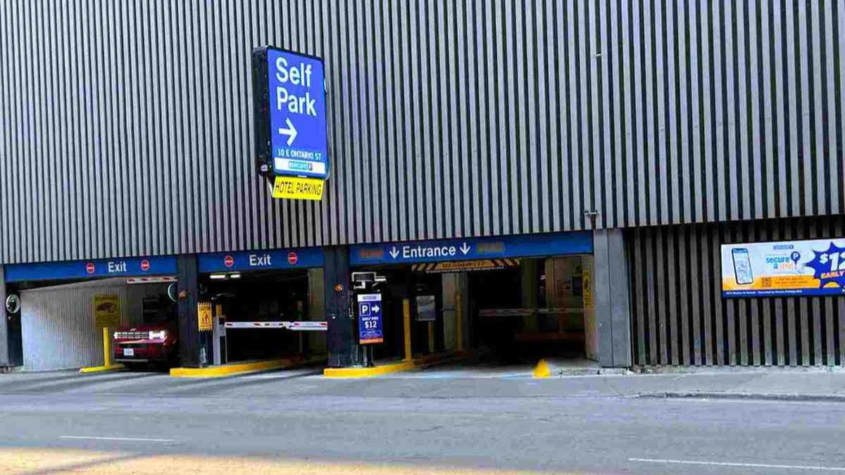 10 E Ontario St - Self Parking Garage