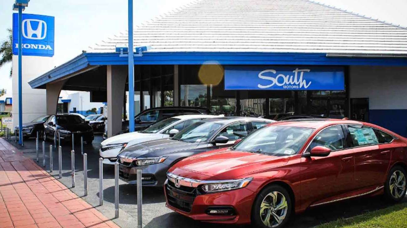 SOUTH MOTORS HONDA City Parking