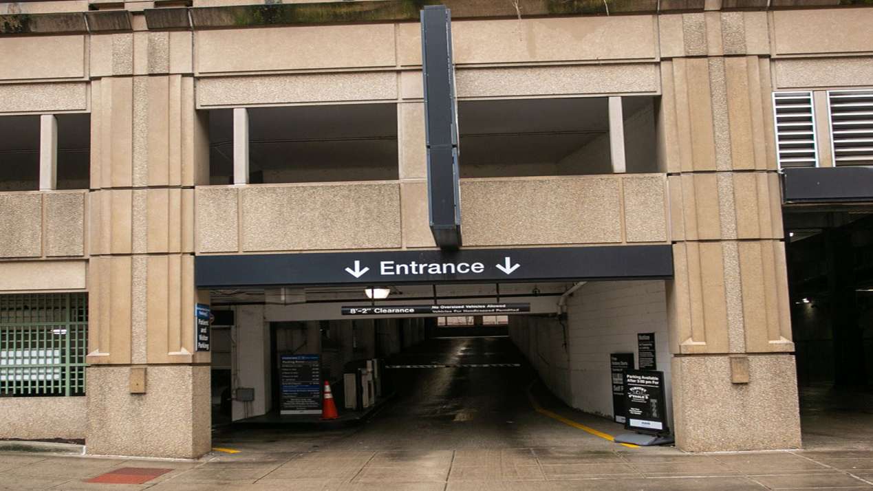 Find Best Hourly Parking Near 321 E Erie Garage Parking Book Hourly Parking in 321 E Erie Garage Parking