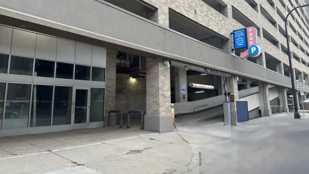 Hyatt Place_700 5th Ave S Parking