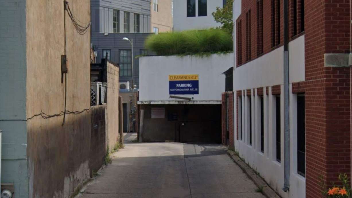 650 Pennsylvania Ave SE Garage Parking
