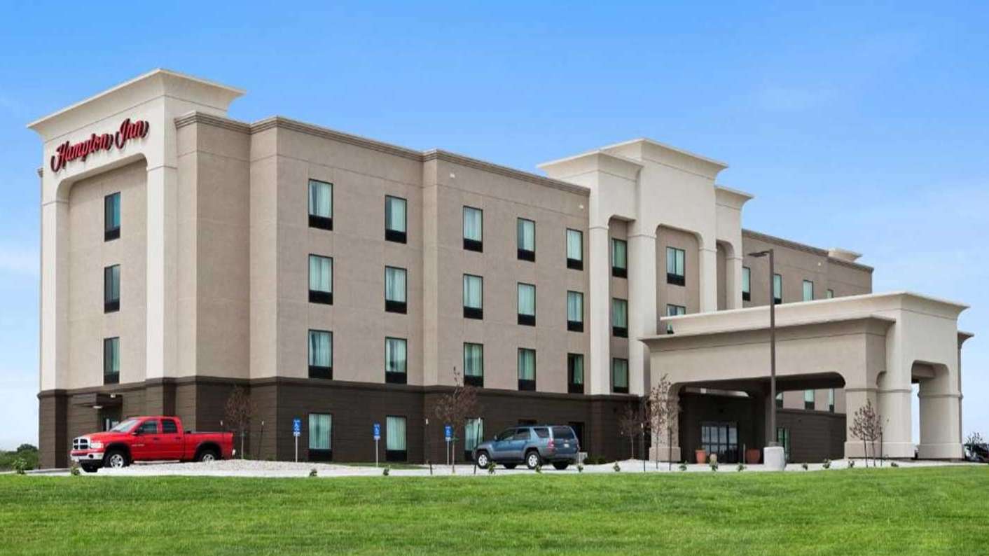 16410 Corner Stone Drive Parking