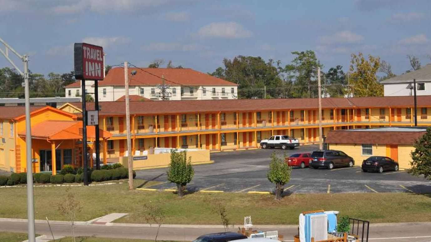 2690 I 10 Frontage Rd Parking