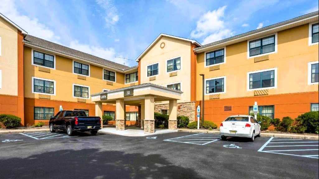125 Inn Keepers Lane Parking