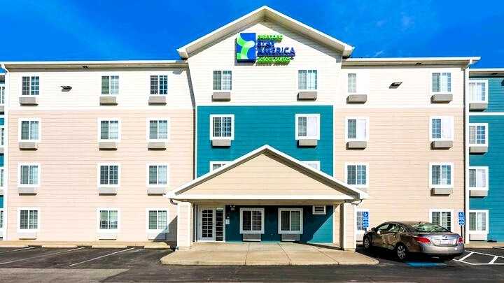 1610 Moore Rd Parking