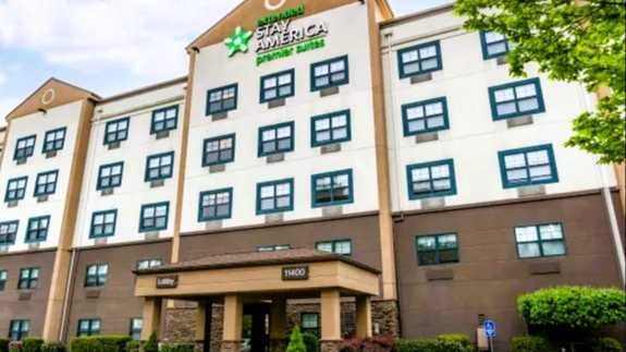 11400 Main St Parking