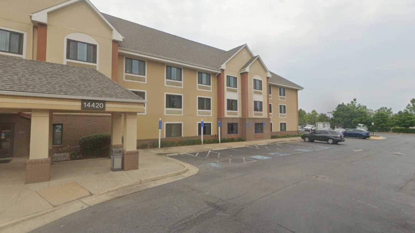 14420 Chantilly Crossing Lane Parking