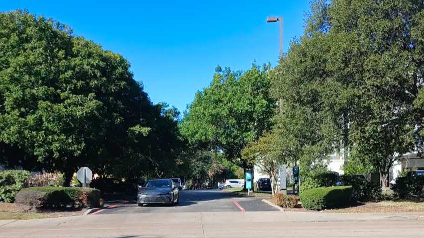 Embassy Suites Dallas Galleria. - 14021 Noel Rd