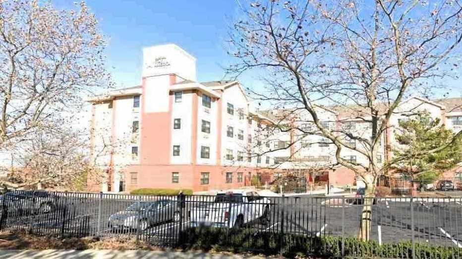 45 International Boulevard Parking