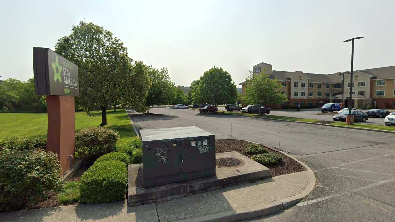 55 W. Merritt Blvd Parking