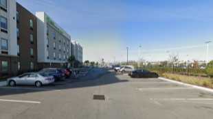 Melbourne _I95_2265_Coastal_Lane Parking