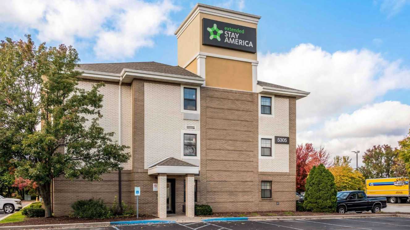 South Bend - Mishawaka - North 5305 N. Main Parking