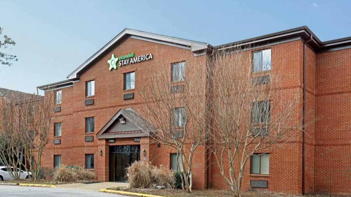 Newport News - I-64 - Jefferson Avenue 12359 Hornsby Ln. Parking