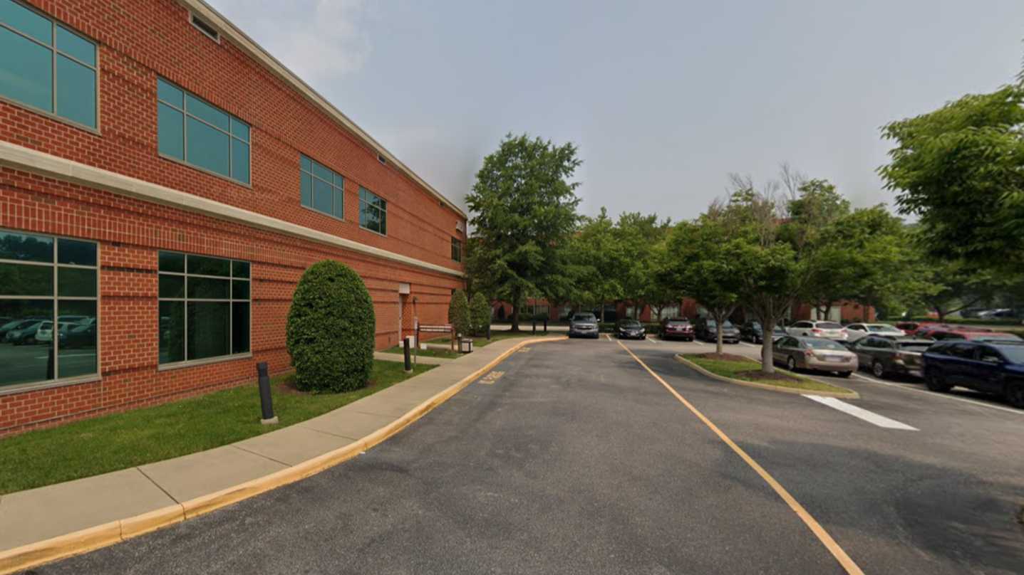Newport News - Oyster Point 11708 Jefferson Ave. Parking