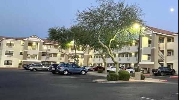 15501 N. Scottsdale Rd. Parking