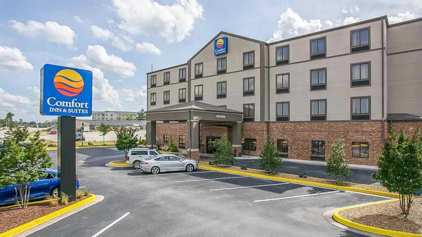 4071 Jimmie Dyess Pkwy Parking