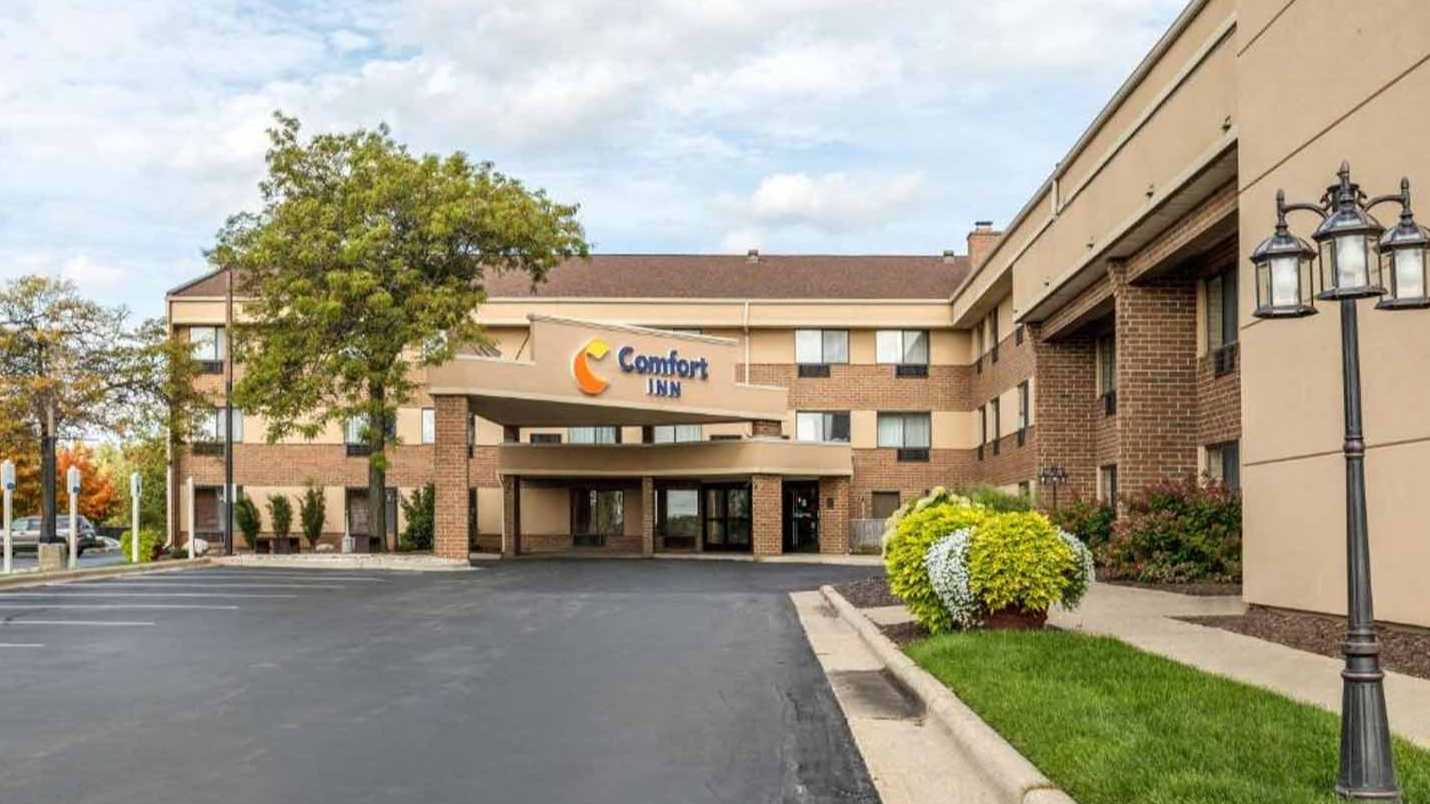 4155 28th Street Southeast Parking