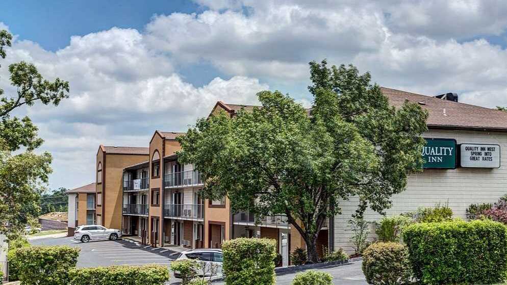 3601 Shepherd of the Hills Parking