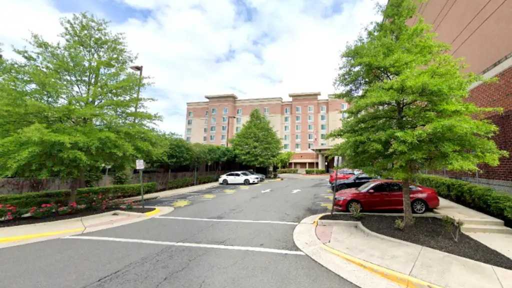 Homewood Suites Springfield Lot