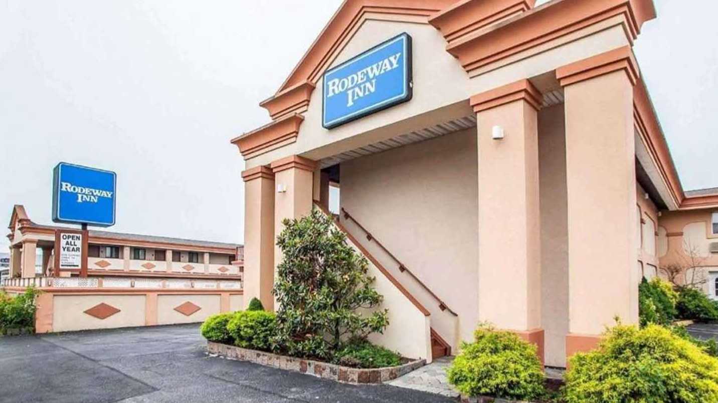 Rodeway Inn - 620 Ocean Road Rte 88 Garage
