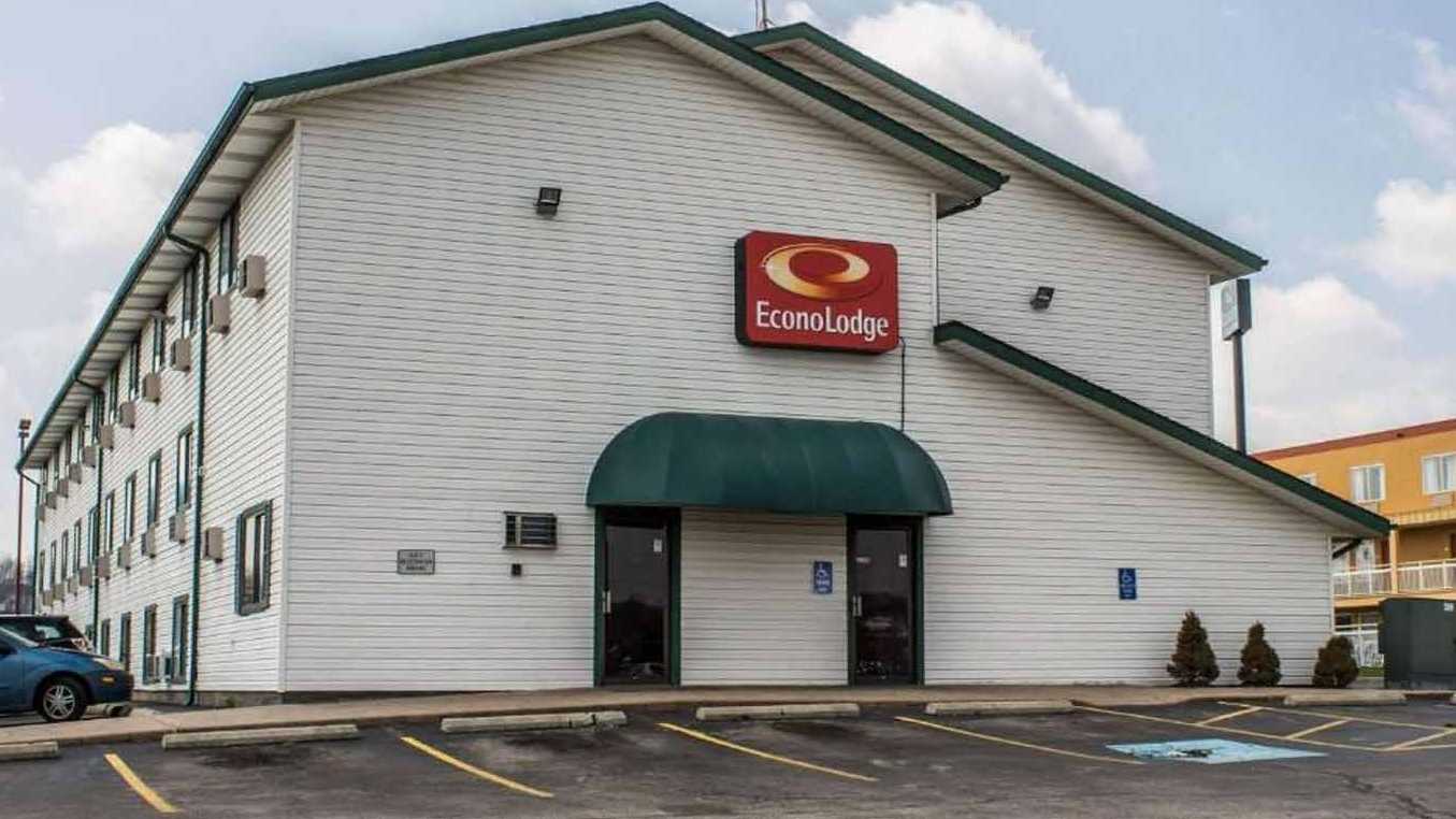 79 Rothrock Road Parking