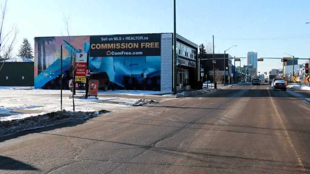 Lot 465 - 10831 124 St Parking