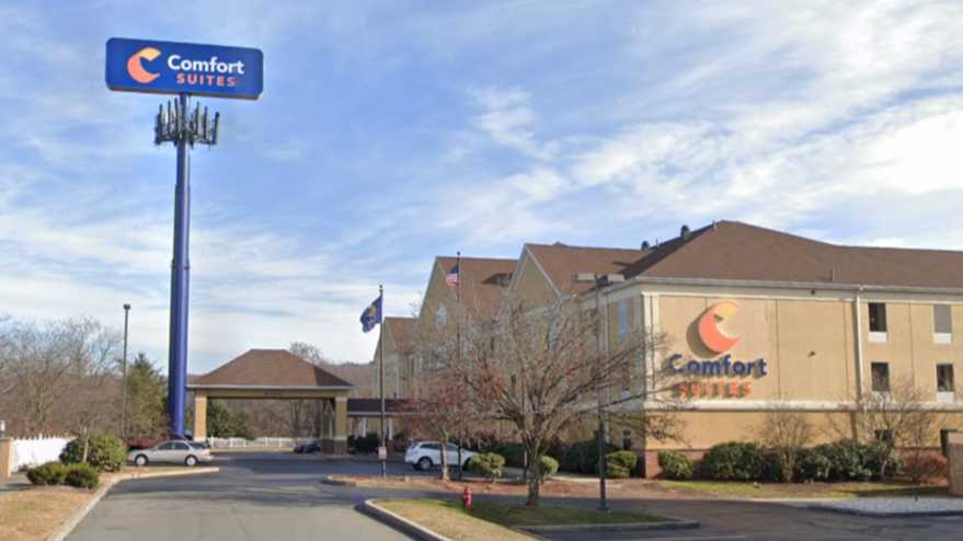 44 Montage Mountain Rd Parking