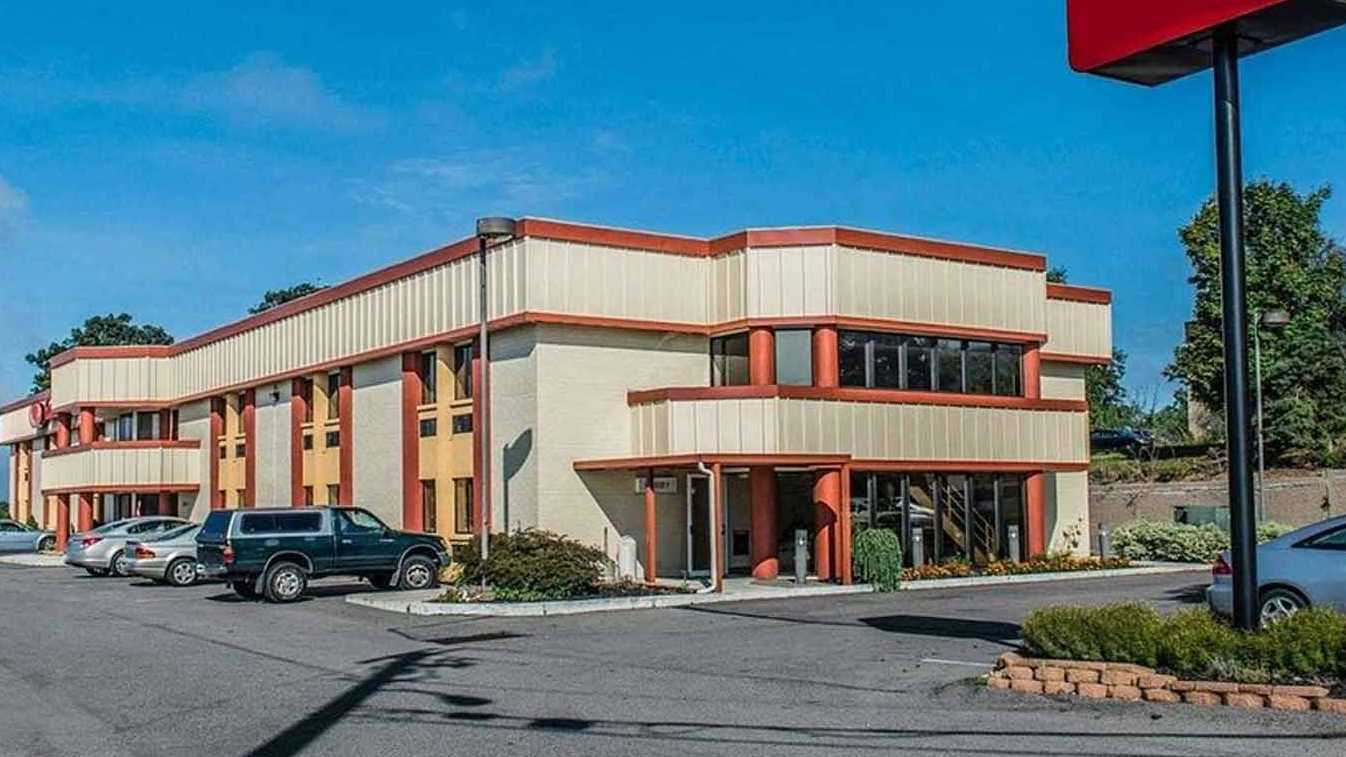 107 VIP Drive Parking