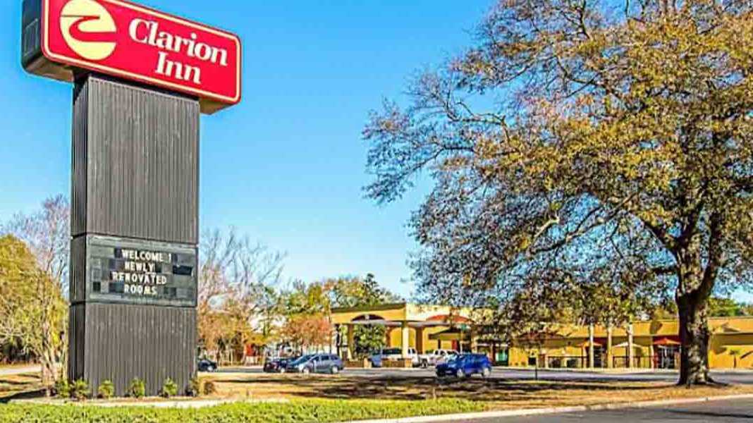 500 Chris Drive Parking