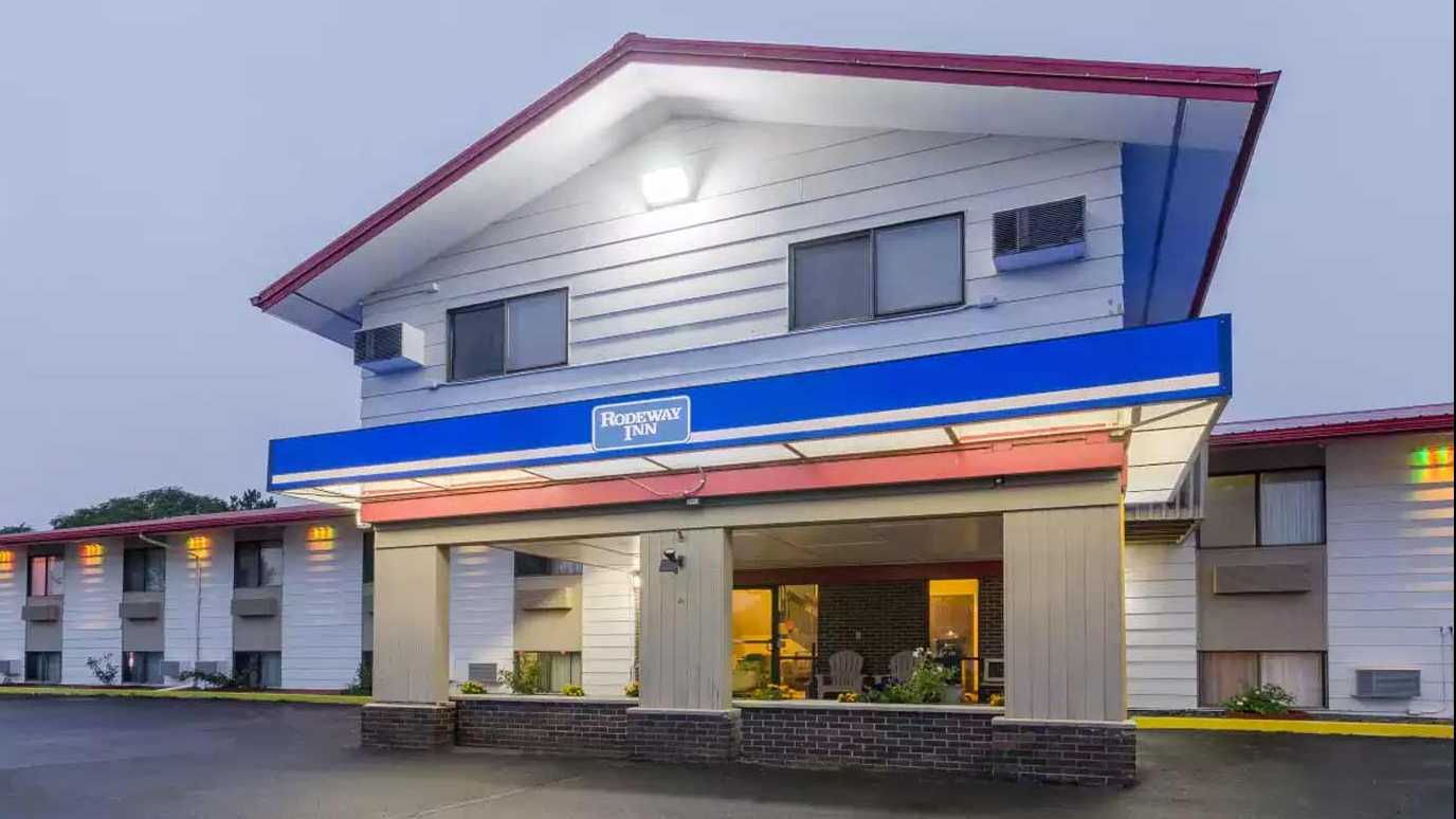 1313 South Ohlman Parking