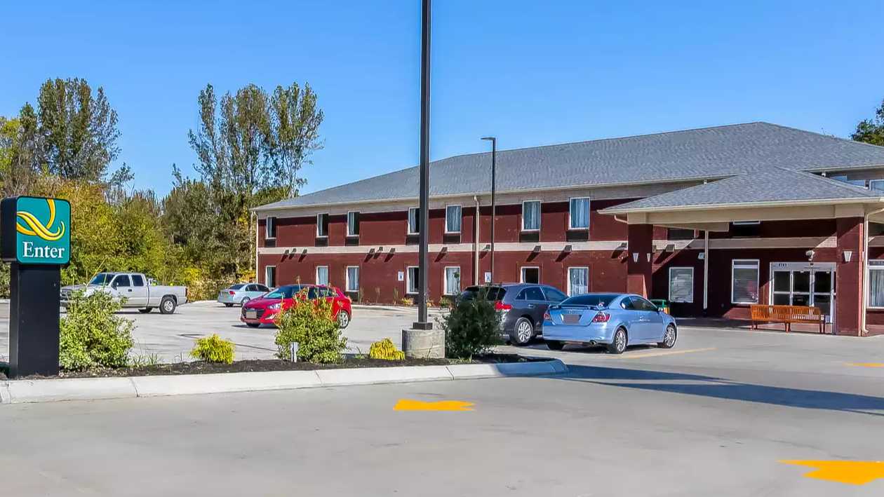 2741 York Road Parking