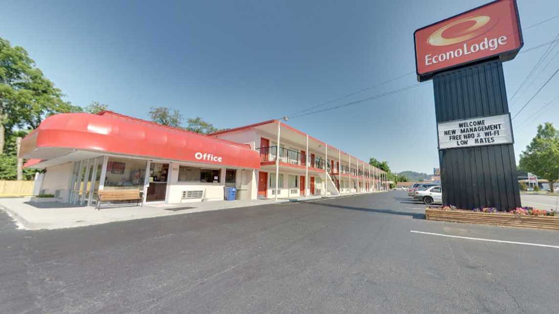 912 Commonwealth Ave Parking