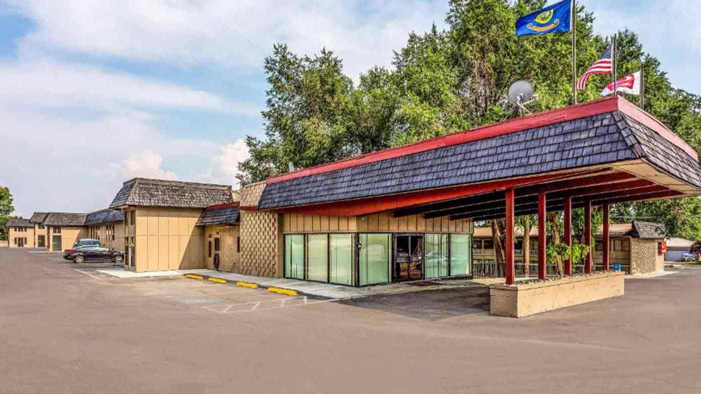 Find Best Hourly Parking Near 888 North Holmes Ave Parking Book Hourly Parking in 888 North Holmes Ave Parking