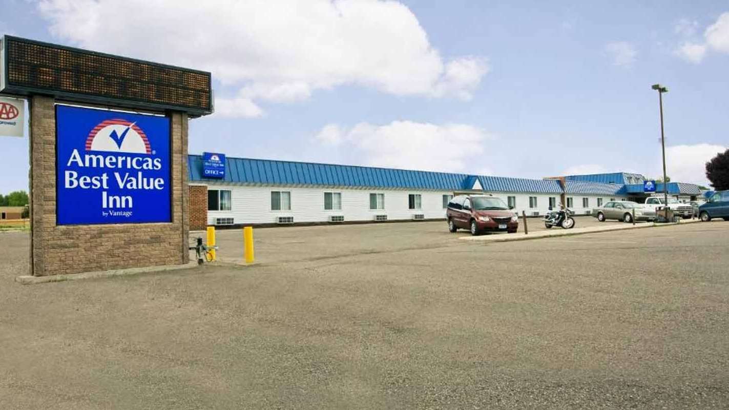 1000 N 42nd St Parking