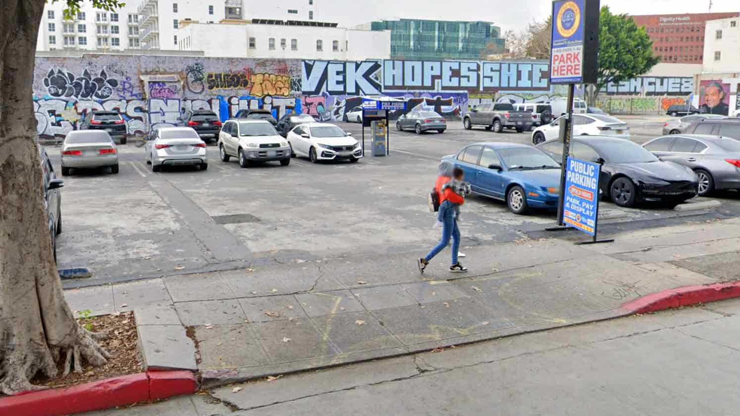 200 W Pico Blvd Parking