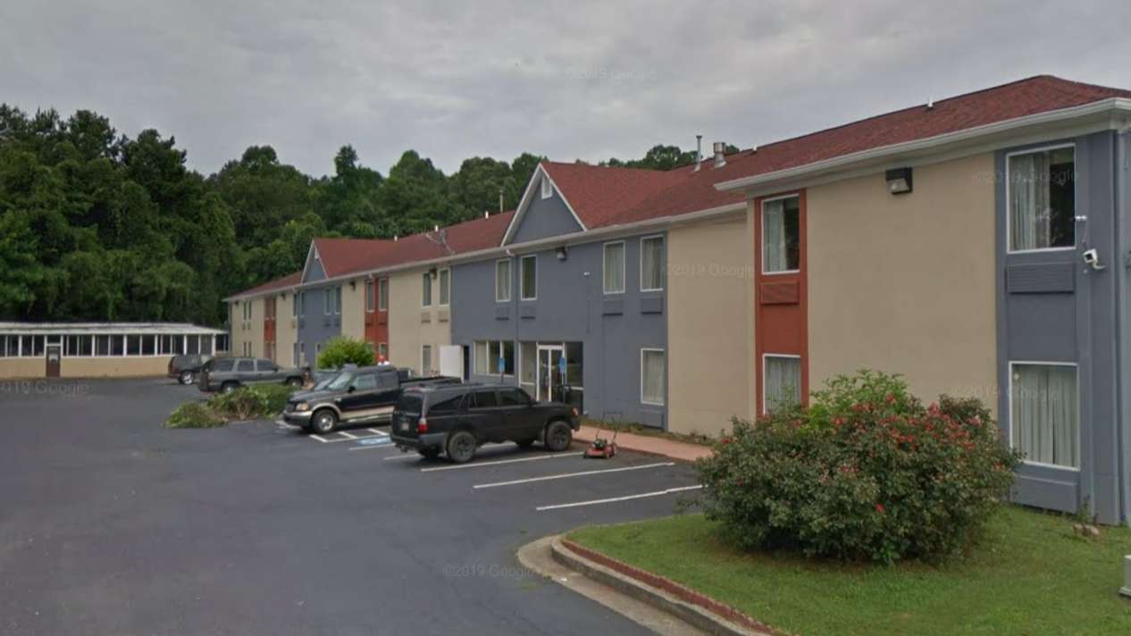 Find Best Hourly Parking Near 76 N Georgia Ave Parking Book Hourly Parking in 76 N Georgia Ave Parking