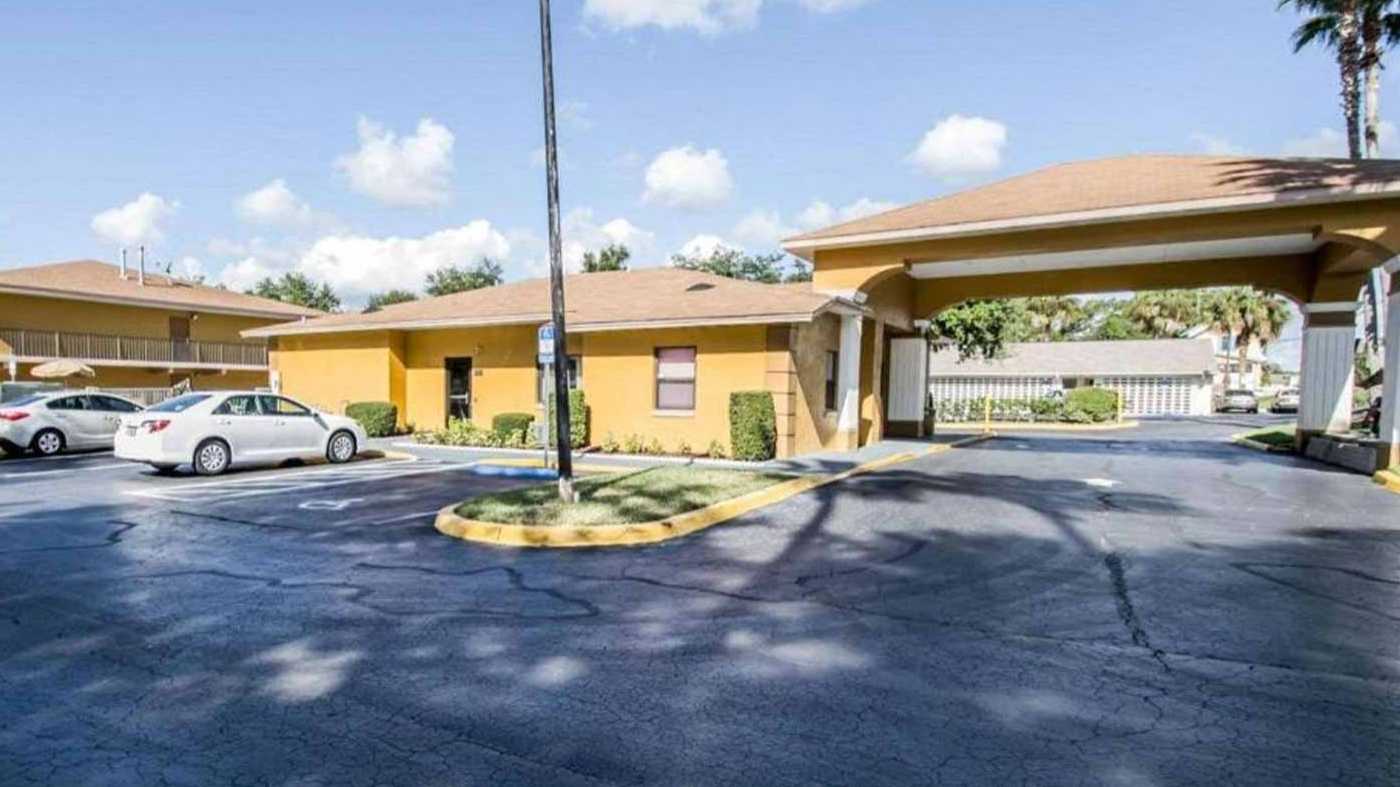 Find Best Hourly Parking Near 445 S Volusia Ave Parking Book Hourly Parking in 445 S Volusia Ave Parking