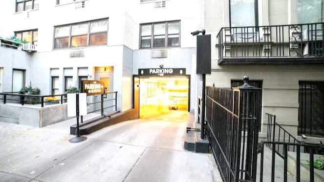 35 East 75th Street Parking