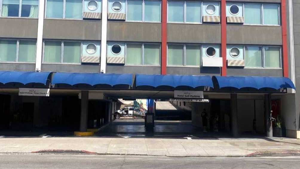 Hotel Zephyr	250 Beach St Garage